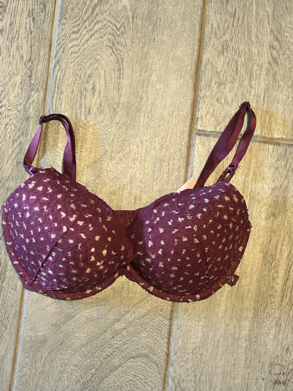 Victoria's Secret purple push up bra with gold print - size 32DD